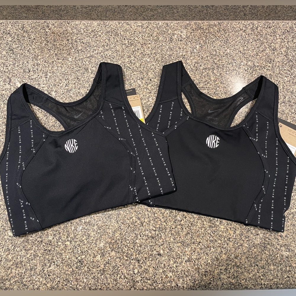 NIKE brand new sports bra